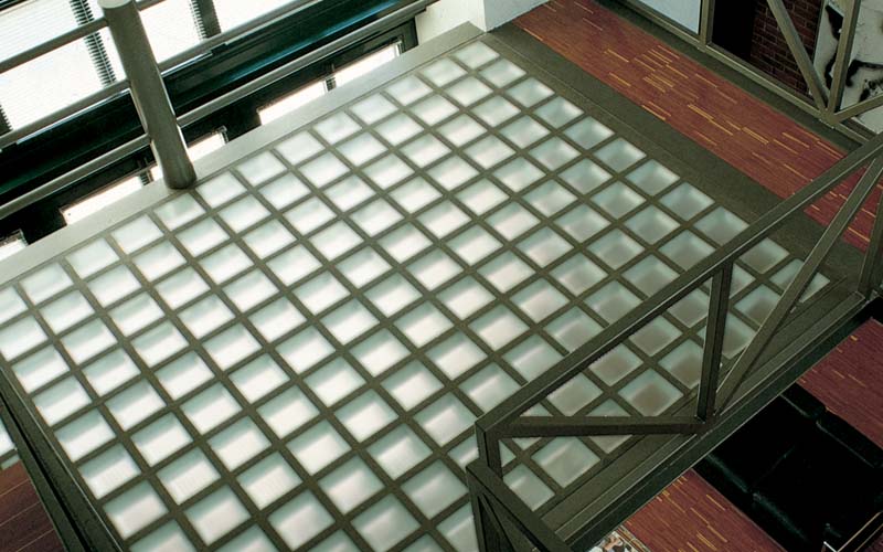 pavé de sol intérieur avec joint béton