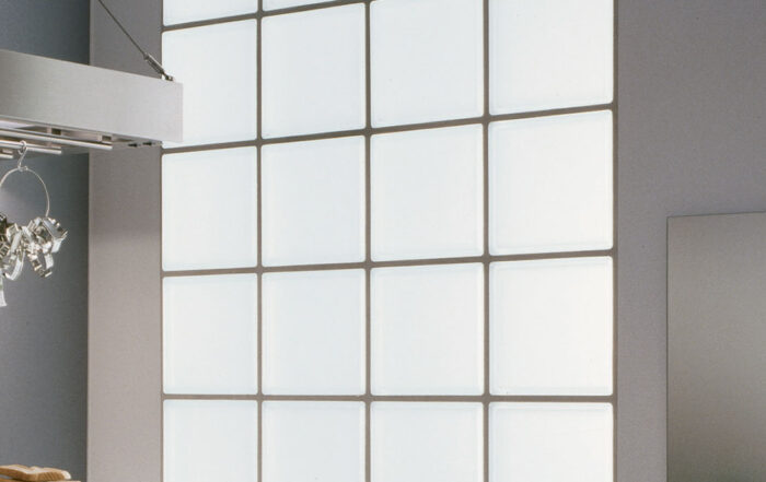 ouverture en brique de verre opaque